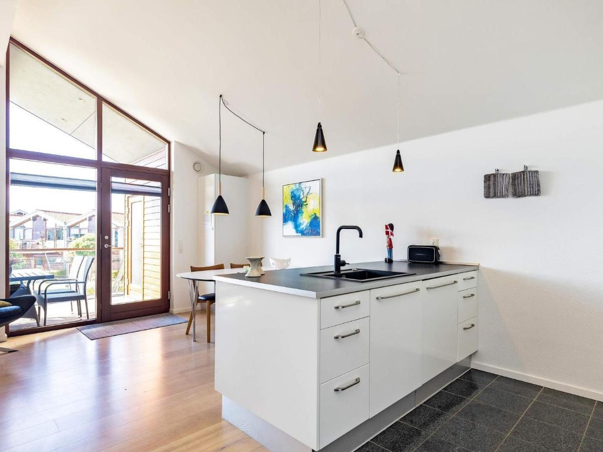 4 Person Holiday Home In โบเอนเซ ภายนอก รูปภาพ